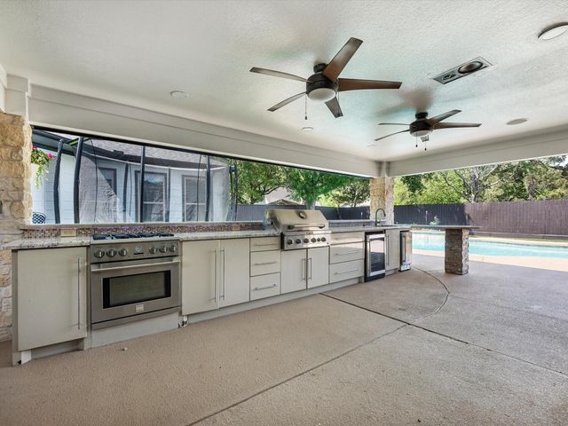 505 Pilgrim Lane, Friendswood, TX 77546