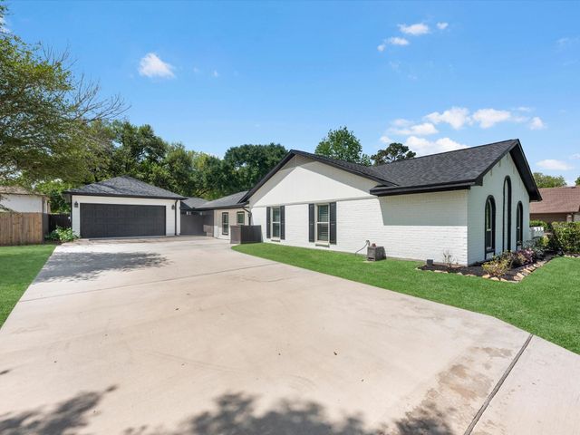 505 Pilgrim Lane, Friendswood, TX 77546