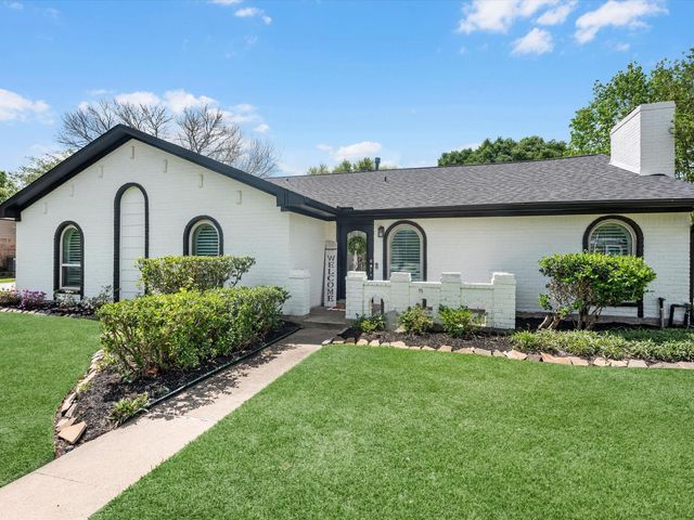 505 Pilgrim Lane, Friendswood, TX 77546