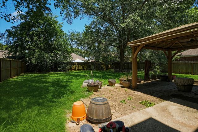 2823 Cocona Lane, Houston, TX 77073