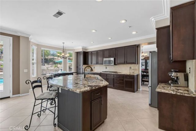 1268 Las Ventanas, Riverside, CA 92508