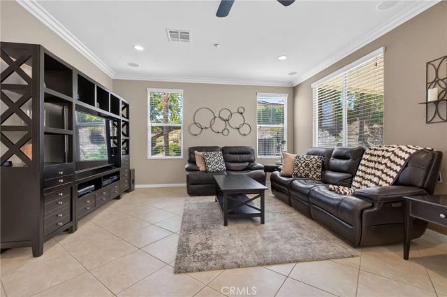 1268 Las Ventanas, Riverside, CA 92508