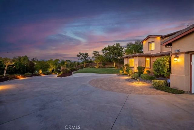 1268 Las Ventanas, Riverside, CA 92508