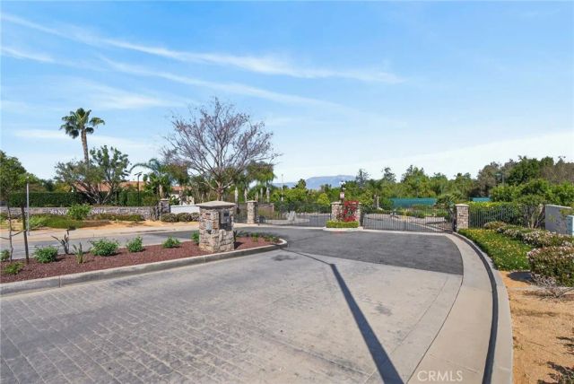 1268 Las Ventanas, Riverside, CA 92508