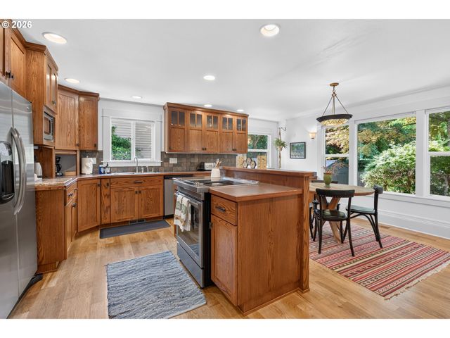 520 Se 1ST St, Mc Minnville, OR 97128