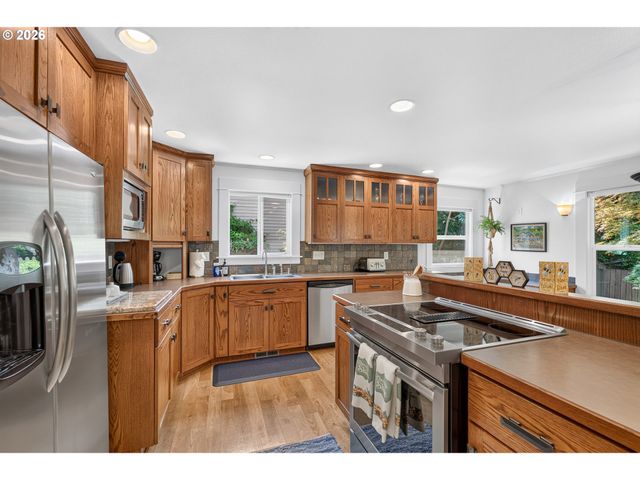520 Se 1ST St, Mc Minnville, OR 97128