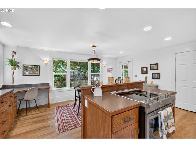 520 Se 1ST St, Mc Minnville, OR 97128