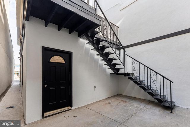 2504 E YORK ST, Philadelphia, PA 19125