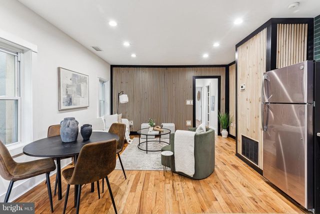 2504 E YORK ST, Philadelphia, PA 19125