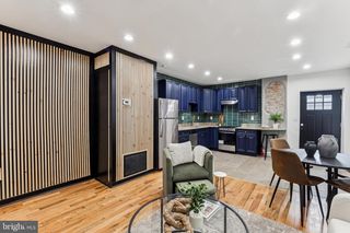 2504 E YORK ST, Philadelphia, PA 19125