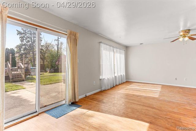 4581 Parkside Boulevard, Allen Park, MI 48101