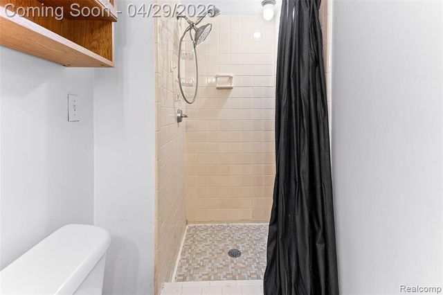 4581 Parkside Boulevard, Allen Park, MI 48101