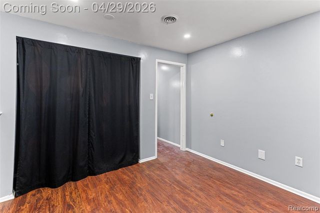 4581 Parkside Boulevard, Allen Park, MI 48101