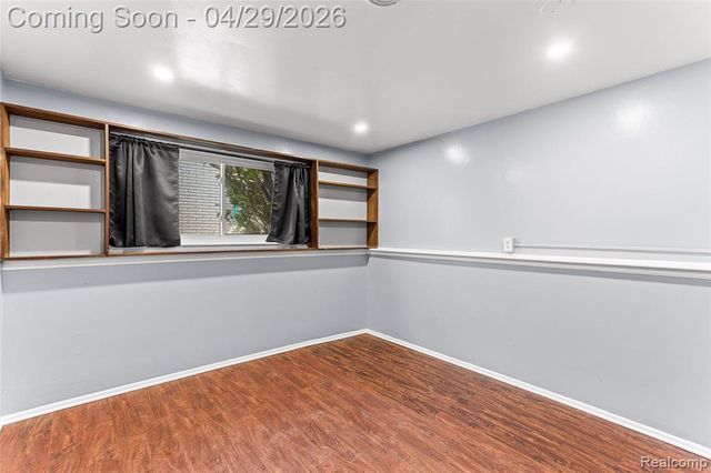 4581 Parkside Boulevard, Allen Park, MI 48101