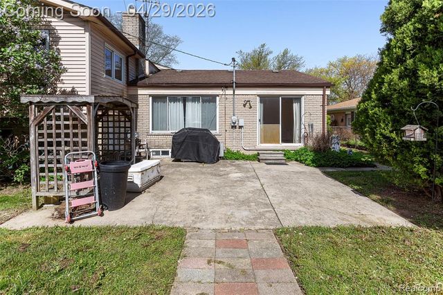 4581 Parkside Boulevard, Allen Park, MI 48101