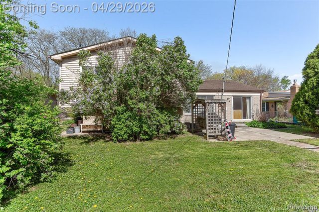 4581 Parkside Boulevard, Allen Park, MI 48101