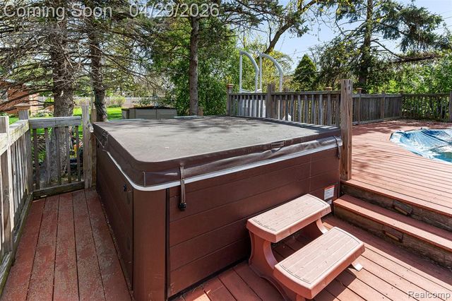 4581 Parkside Boulevard, Allen Park, MI 48101