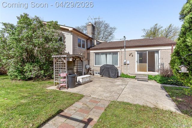 4581 Parkside Boulevard, Allen Park, MI 48101