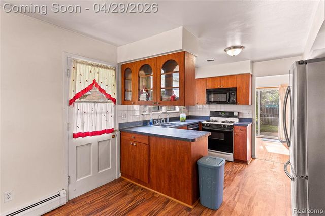 4581 Parkside Boulevard, Allen Park, MI 48101