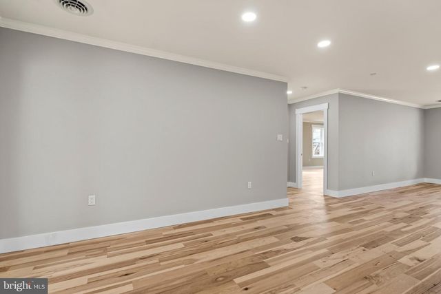 18212 WOODSIDE DR, Hagerstown, MD 21740