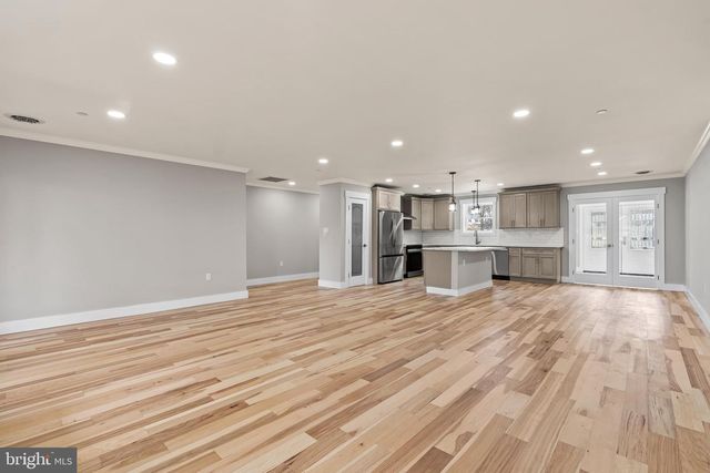 18212 WOODSIDE DR, Hagerstown, MD 21740