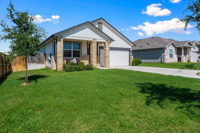 208 Bunting LN, Bertram, TX 78605