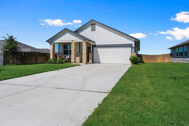 208 Bunting LN, Bertram, TX 78605