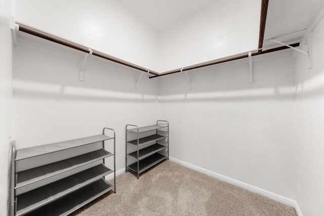 208 Bunting LN, Bertram, TX 78605