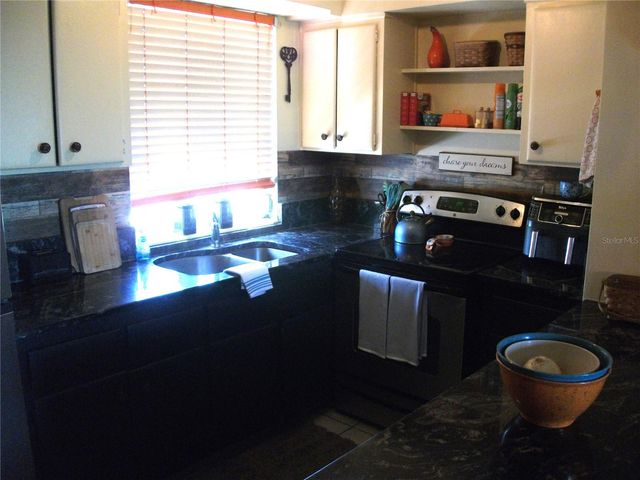 200 N BETTY LANE 5F, Clearwater, FL 33755