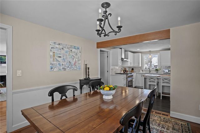 44 Westbrook Road, Warwick, RI 02886