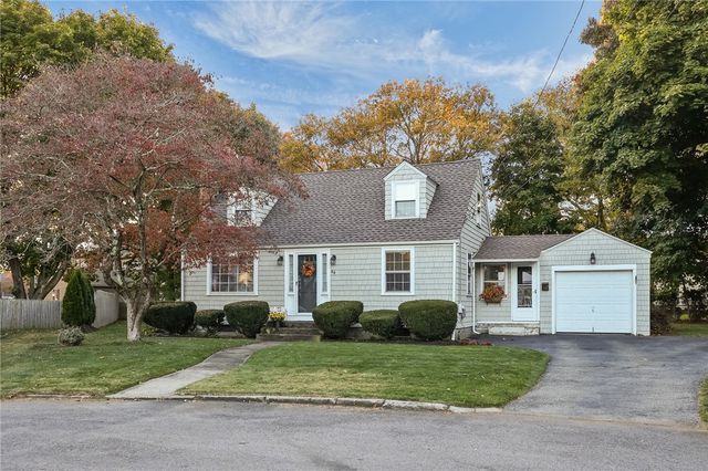 44 Westbrook Road, Warwick, RI 02886