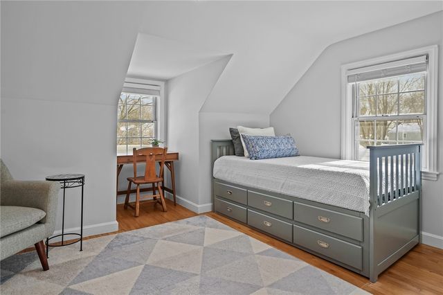 44 Westbrook Road, Warwick, RI 02886