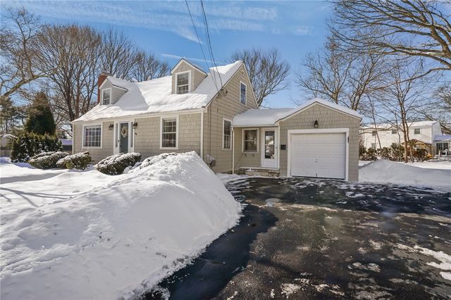 44 Westbrook Road, Warwick, RI 02886