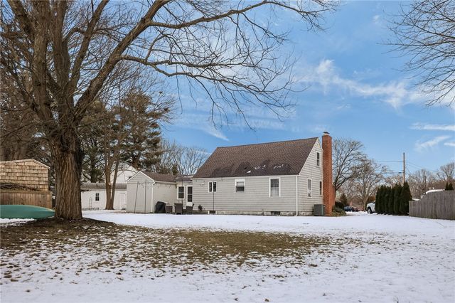 44 Westbrook Road, Warwick, RI 02886