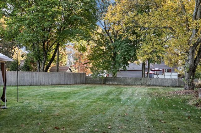 44 Westbrook Road, Warwick, RI 02886