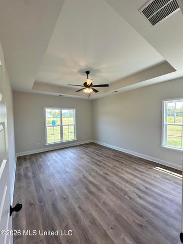 875 Hazelwood Drive, Lake Cormorant, MS 38641