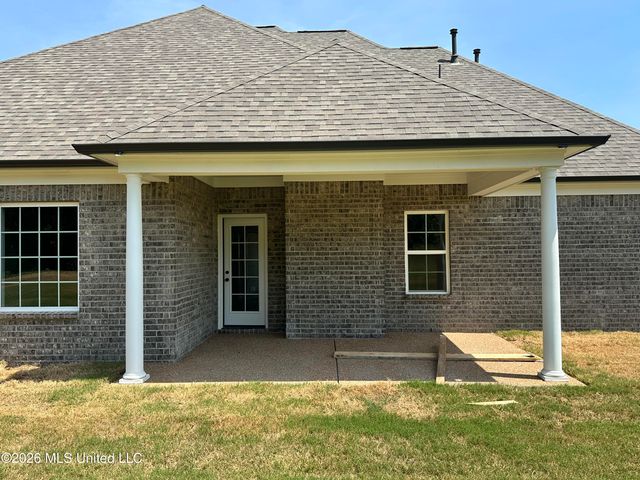 875 Hazelwood Drive, Lake Cormorant, MS 38641