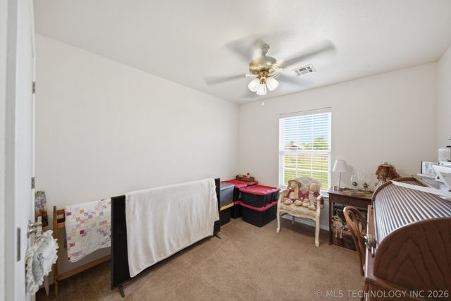 93 W Fairlane Place, Sapulpa, OK 74066