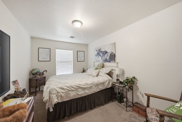 93 W Fairlane Place, Sapulpa, OK 74066