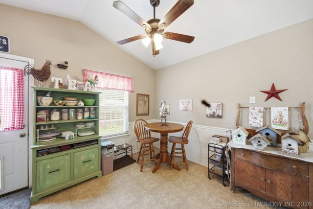 93 W Fairlane Place, Sapulpa, OK 74066