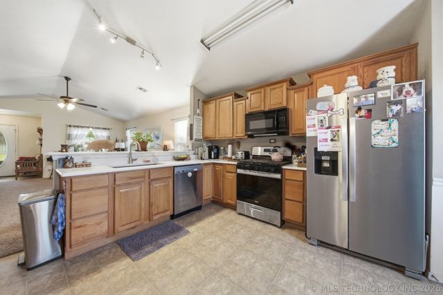 93 W Fairlane Place, Sapulpa, OK 74066