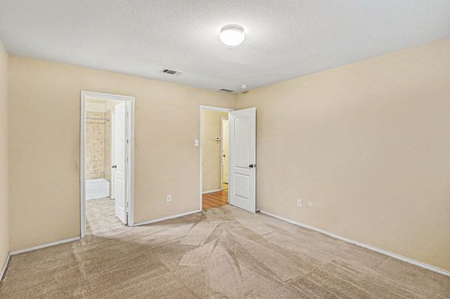 1865 Lynnwood Hills Drive, Fort Worth, TX 76112