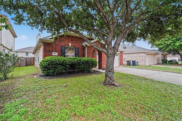 1865 Lynnwood Hills Drive, Fort Worth, TX 76112