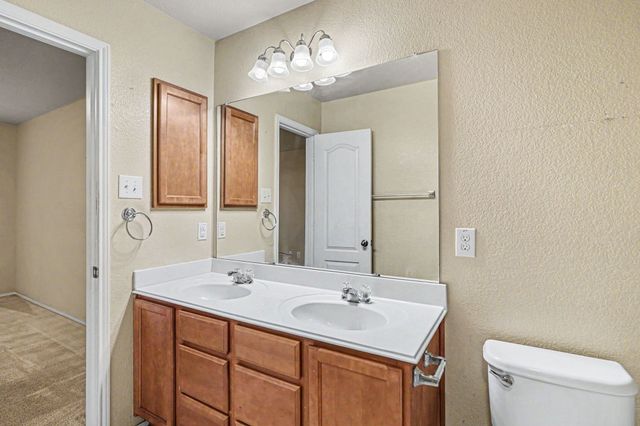 1865 Lynnwood Hills Drive, Fort Worth, TX 76112