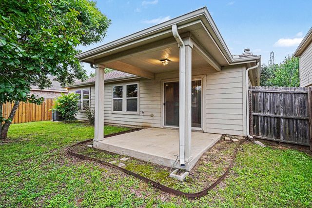 1865 Lynnwood Hills Drive, Fort Worth, TX 76112