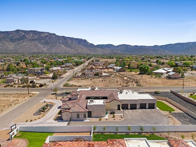 10310 Signal Avenue NE, Albuquerque, NM 87122