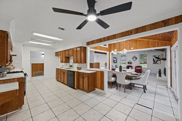 1882 Hillcrest Drive, Lewisville, TX 75077