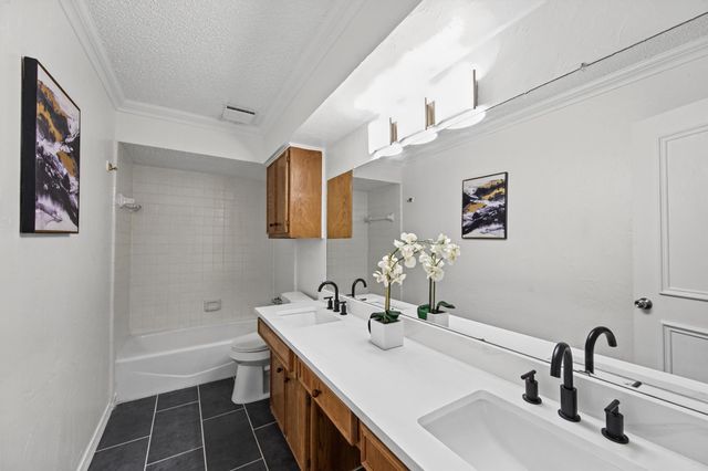 1882 Hillcrest Drive, Lewisville, TX 75077