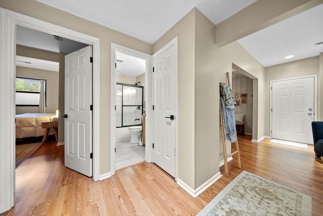 5611 Elmer Street 202, Shadyside, PA 15232