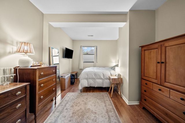 5611 Elmer Street 202, Shadyside, PA 15232